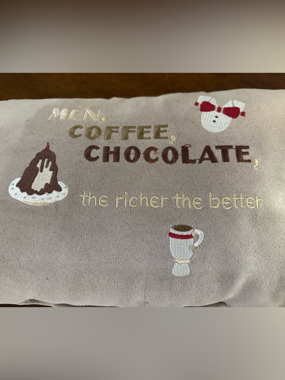 Accent pillow